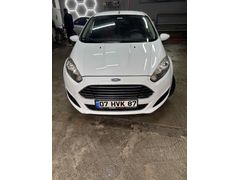 Sahibinden Ford Fiesta 1.6 Trend X 2015 Model  135.500 km Beyaz