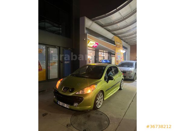 Sahibinden bol extralı Peugeot 207 1.4 HDi Trendy 2006 Model