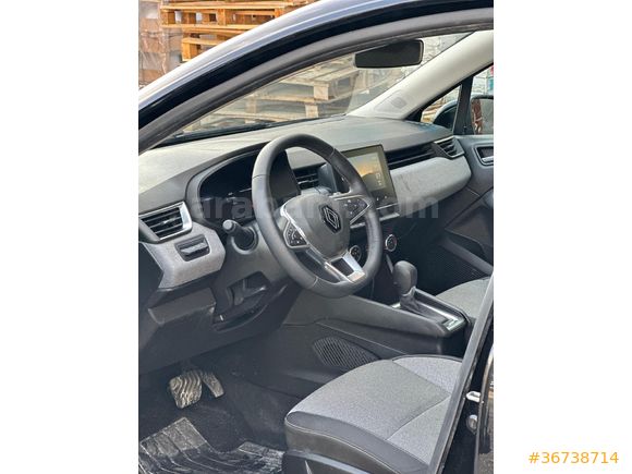 Sahibinden Renault Clio 1.0 TCe Techno Esprit Alpine 2024 Model