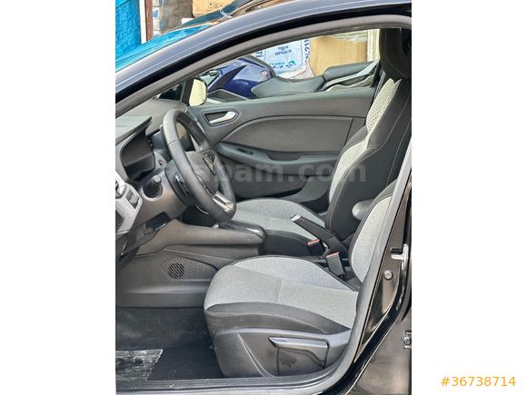 Sahibinden Renault Clio 1.0 TCe Techno Esprit Alpine 2024 Model