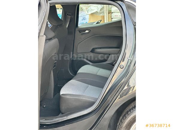 Sahibinden Renault Clio 1.0 TCe Techno Esprit Alpine 2024 Model