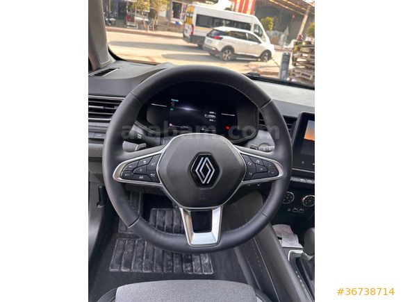 Sahibinden Renault Clio 1.0 TCe Techno Esprit Alpine 2024 Model