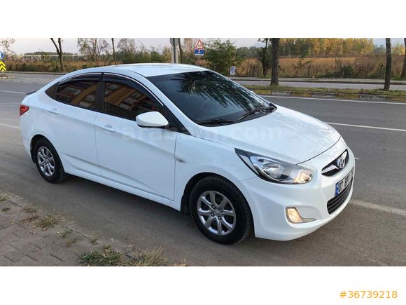 Sahibinden Hyundai Accent Blue 1.6 CRDI Biz 2014 Model  158.000 km Beyaz