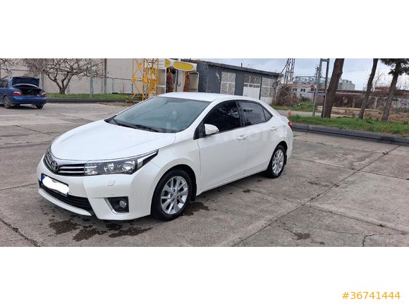 Sahibinden Toyota Corolla 1.4 D-4D Premium 2014 Model