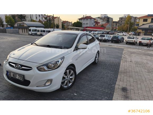 3. Sahibinden değişen yok 1.5 parça boyalı bakımlı memur arabası
