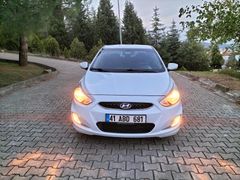 Sahibinden Hyundai Accent Blue 1.6 CRDI Mode Plus 2018 Model  200.650 km Beyaz