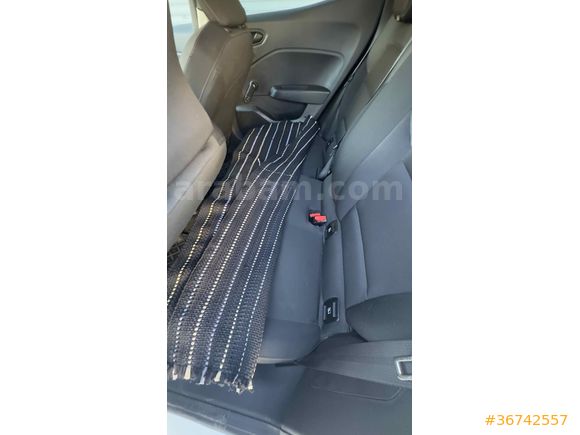 Sahibinden Renault Clio 1.0 SCe Joy 2022 Model 
