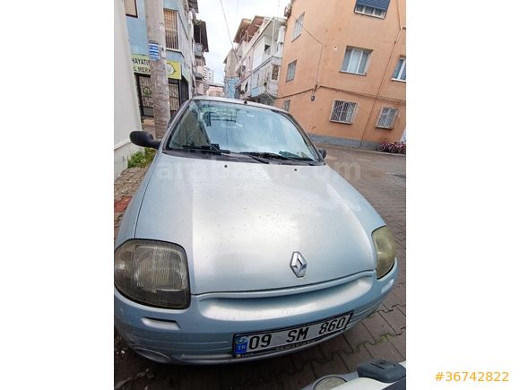 Sahibinden Renault Clio 1.4 Expression 2002 Model İzmir