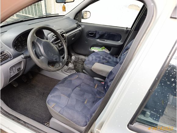 Sahibinden Renault Clio 1.4 Expression 2002 Model İzmir