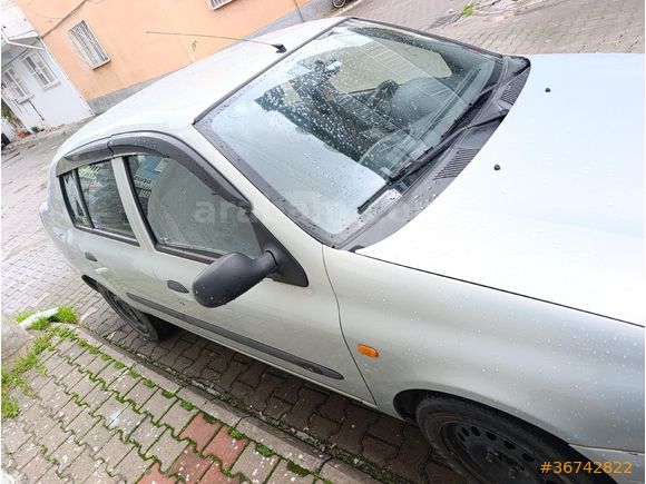 Sahibinden Renault Clio 1.4 Expression 2002 Model İzmir
