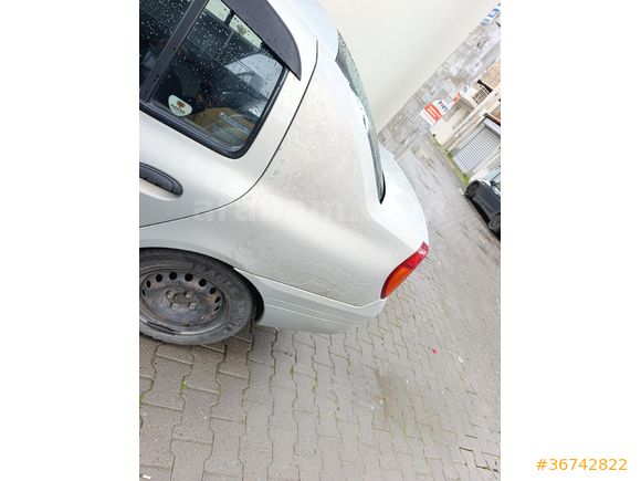 Sahibinden Renault Clio 1.4 Expression 2002 Model İzmir
