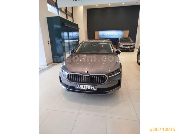 Acil Sahibinden Skoda SuperB 1.5 TSI Hybrid Premium 2025 Model