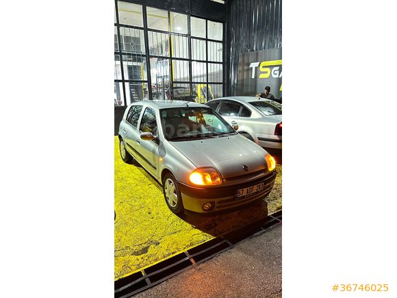 Sahibinden Renault Clio 1.4 RXT 2001 Model