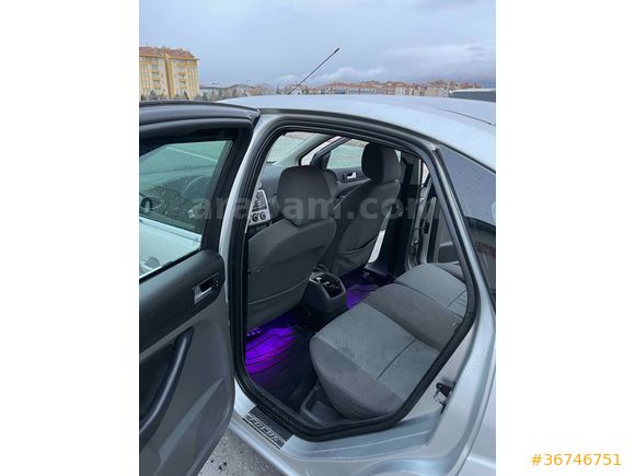 Sahibinden Ford Focus 1.6 TDCi Ghia 2007 Model 110’luk 