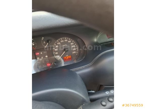 Sahibinden Renault Megane 1.6 RTE 2001 Model