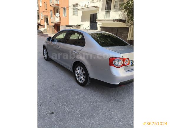 Sahibinden Volkswagen Jetta 1.6 TDi Primeline 2011 Model
