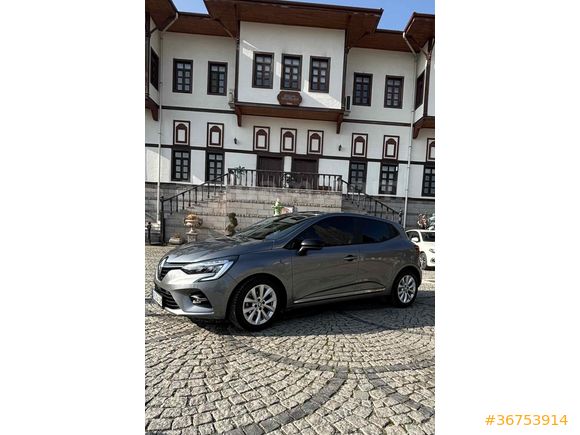 Sahibinden Renault Clio 1.0 TCe Touch 2023 Model 
