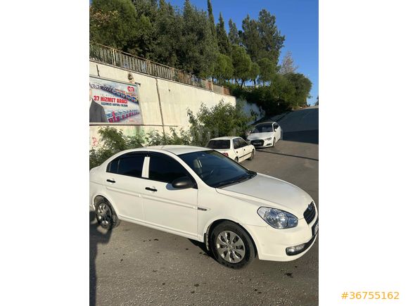 Sahibinden Hyundai Accent Era 1.5 CRDi Mode 2012 Model  Beyaz