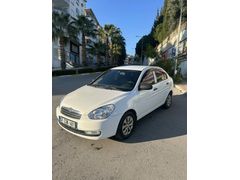 Sahibinden Hyundai Accent Era 1.5 CRDi Mode 2012 Model  Beyaz