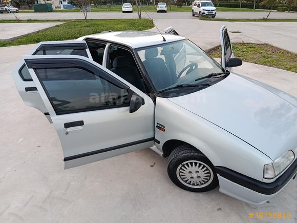 Aradığım aracı bulduğum için bu fiyat Sahibinden Renault R 19 1.6 Europa RTE 2001 Model