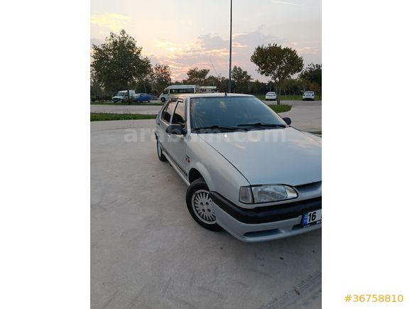 Aradığım aracı bulduğum için bu fiyat Sahibinden Renault R 19 1.6 Europa RTE 2001 Model