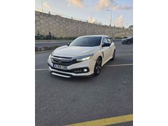 Sahibinden Honda Civic 1.6 i-DTEC Executive 2019 Model  araçta iç  eylence aydınlatmaları bol ekstra 
vardır

Araç ağır hasar kayıtlı tek değişen den 
