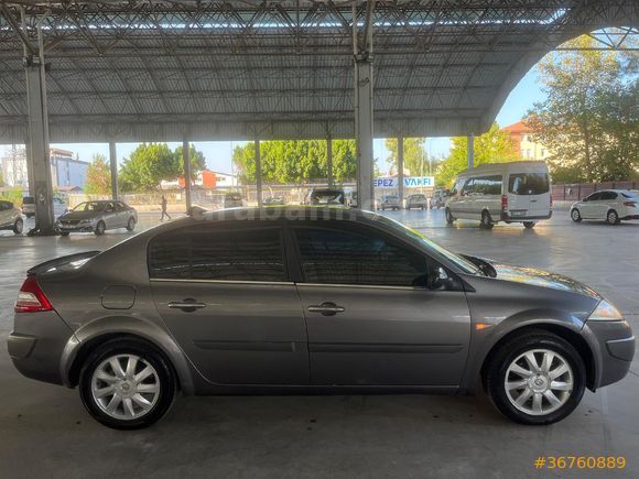 Sahibinden Renault Megane 1.6 Expression 2009 Model  185.000 km Gri (titanyum)