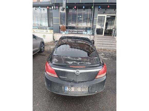 Opel Insignia 1.4 T Edition Elegance 2012 Model
