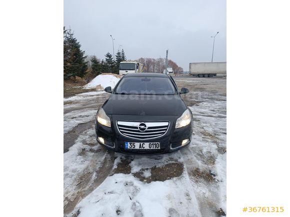 Opel Insignia 1.4 T Edition Elegance 2012 Model