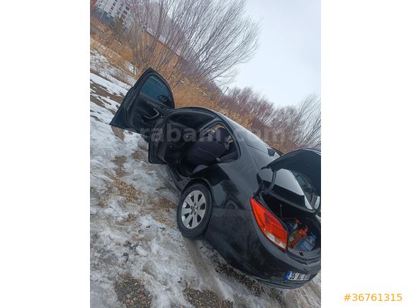 Opel Insignia 1.4 T Edition Elegance 2012 Model