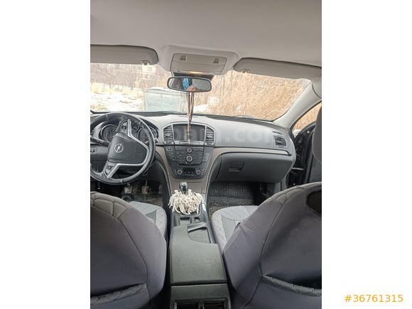 Opel Insignia 1.4 T Edition Elegance 2012 Model