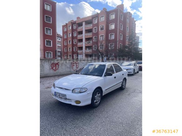Sahibinden Hyundai Accent 1.3 LS 1998 Model  366.000 km Beyaz
