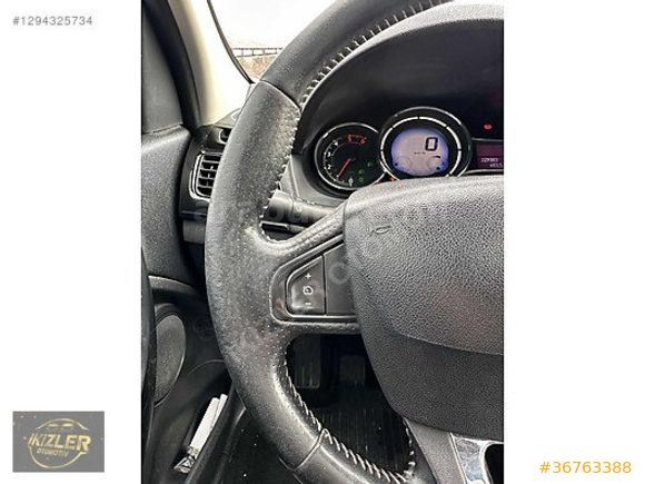 İKİZLERDEN İCON PRESTİJ EDC SUNROOFLU FLUENCE