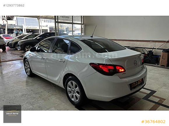 ORJİNAL 149 BİN KM'DE 2016 OPEL ASTRA 16 CDTI DESİGN OTOMATİK