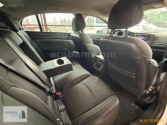 DİZEL OTOMATİK MEGANE SEDAN TOUCH
