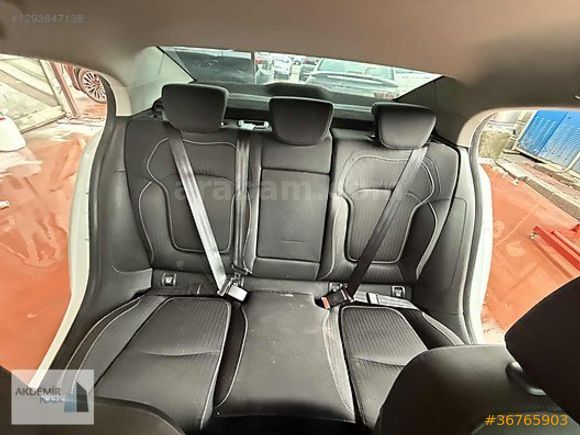 DİZEL OTOMATİK MEGANE SEDAN TOUCH