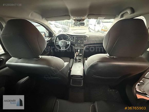 DİZEL OTOMATİK MEGANE SEDAN TOUCH