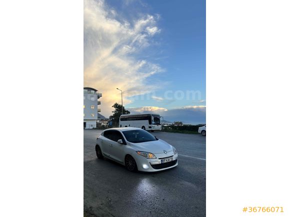 Sahibinden Renault Megane 1.5 dCi Privilege 2012 Model 