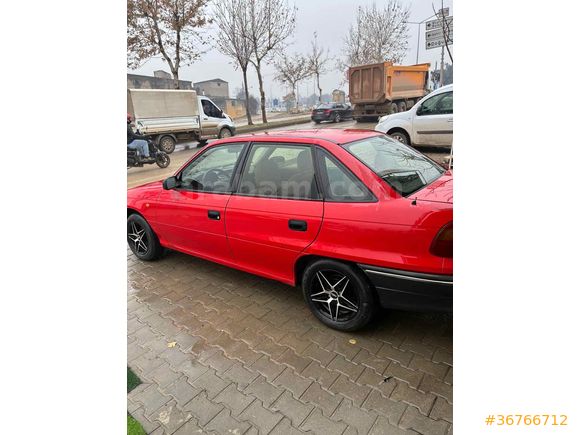Galeriden Opel Astra 1.4 Classic 2000 Model Kahramanmaraş