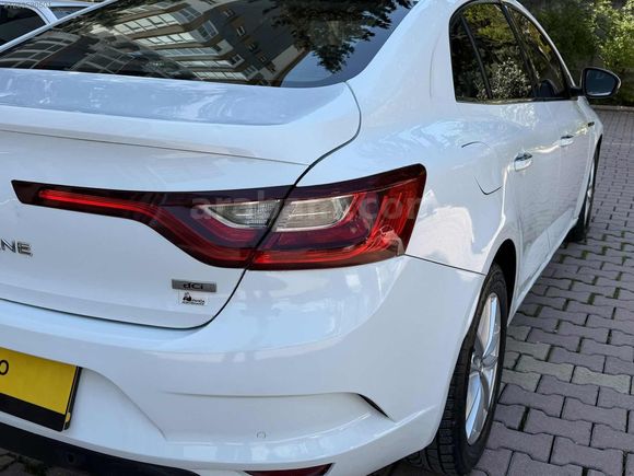 RENAULT MEGANE 1.5 DCİ TOUCH PAKET-OTOMATİK