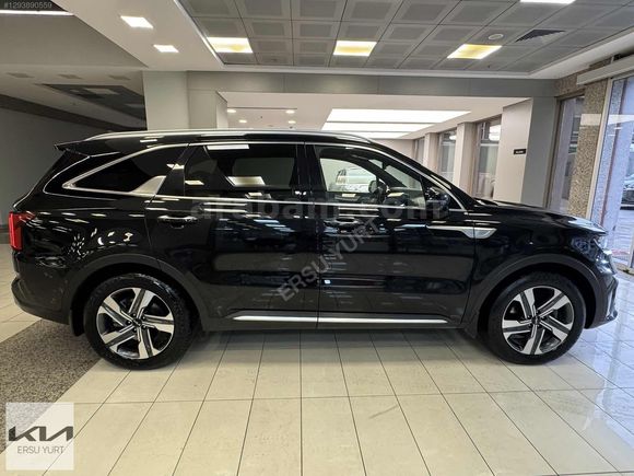 KIA ERSU YURT 2021 SORENTO 1.6L HİBRİT PRESTİGE 4X4 7K OTOMATİK