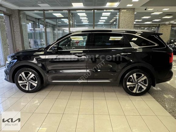 KIA ERSU YURT 2021 SORENTO 1.6L HİBRİT PRESTİGE 4X4 7K OTOMATİK