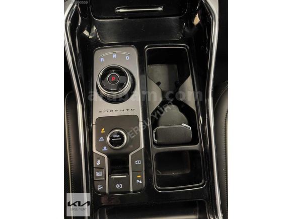 KIA ERSU YURT 2021 SORENTO 1.6L HİBRİT PRESTİGE 4X4 7K OTOMATİK