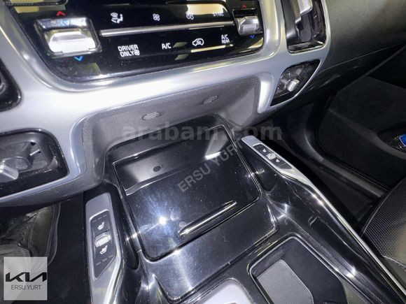 KIA ERSU YURT 2021 SORENTO 1.6L HİBRİT PRESTİGE 4X4 7K OTOMATİK