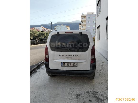 Sahibinden Peugeot Rifter 1.5 BlueHDI Allure 2024 Model