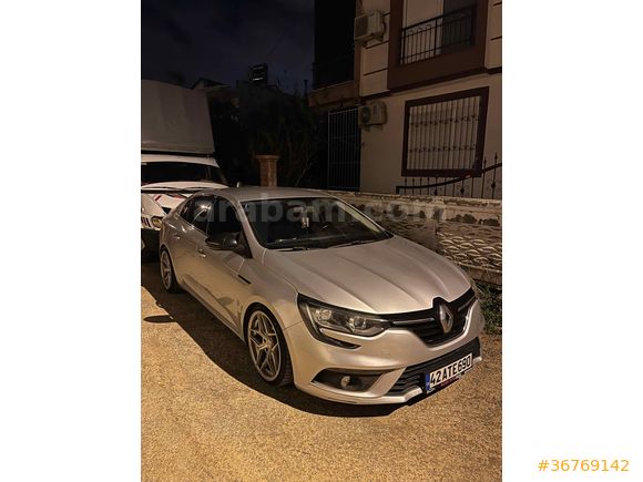 Sahibinden Renault Megane 1.5 dCi Touch 2018 Model  203.000 km Gri