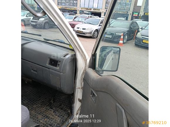 Galeriden Mitsubishi L 300 Camlı Van 2001 Model Afyonkarahisar