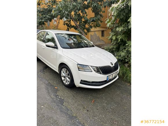Öğretmenden düşük km Sahibinden Skoda Octavia 1.6 TDI Style 2017 Model