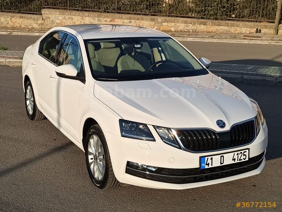 Öğretmenden düşük km Sahibinden Skoda Octavia 1.6 TDI Style 2017 Model