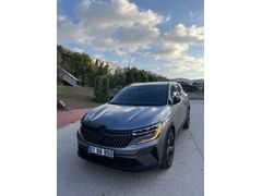 Sahibinden Renault Austral 1.2 E-tech Techno Esprit Alpine 2023 Model  45.000 km Gri (Gümüş)
